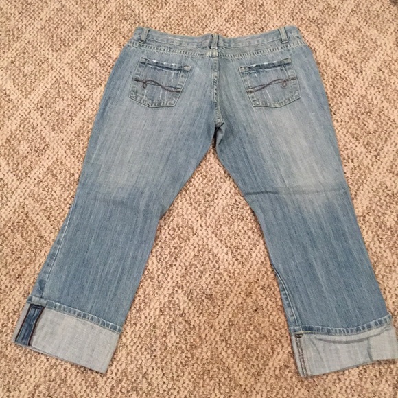 Capris - Picture 2 of 4